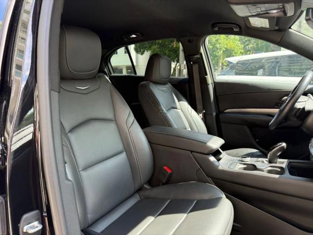 2024 Cadillac XT4 AWD Premium Luxury
