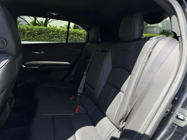 2024 Cadillac XT4 AWD Premium Luxury