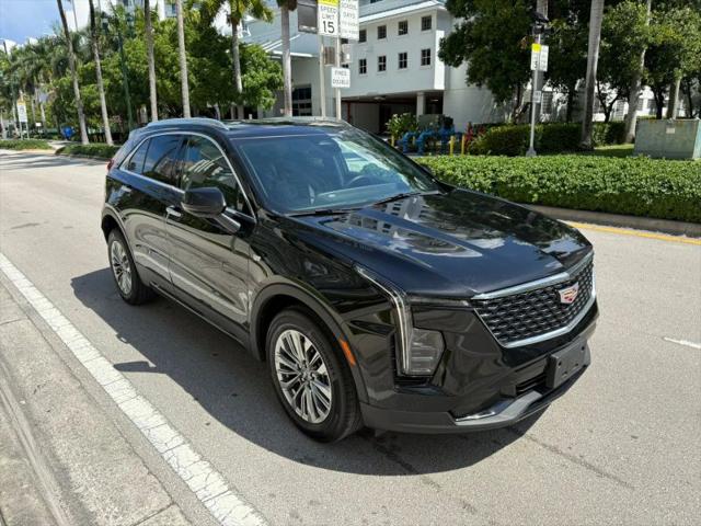 2024 Cadillac XT4 AWD Premium Luxury