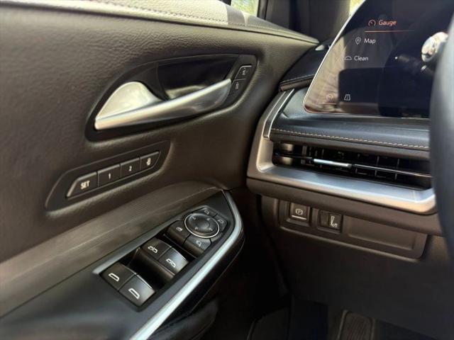 2024 Cadillac XT4 AWD Premium Luxury