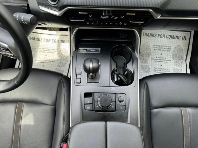 2024 Mazda X-90 3.3 Turbo Select