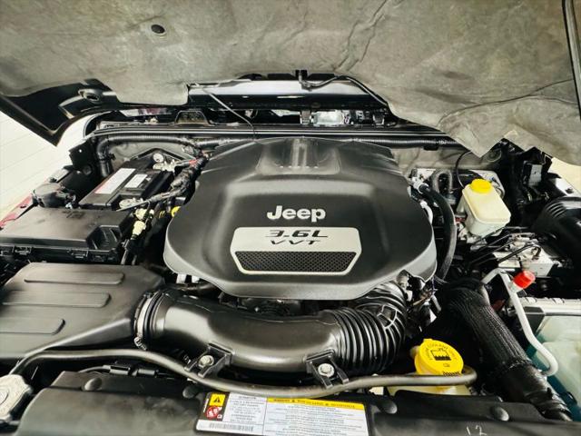 2012 Jeep Wrangler Unlimited Sahara