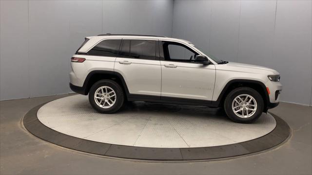 2025 Jeep Grand Cherokee Laredo X 4x4