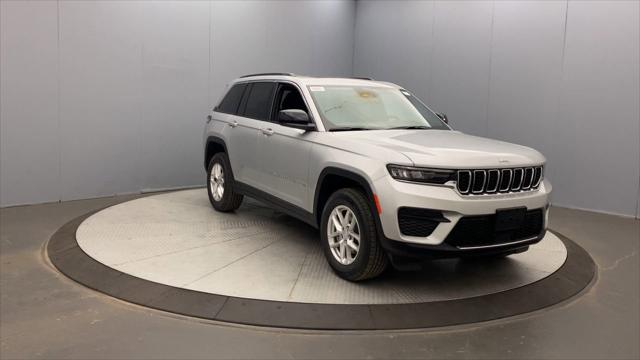 2025 Jeep Grand Cherokee Laredo X 4x4