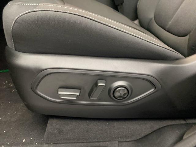 2025 Jeep Grand Cherokee Laredo X 4x4
