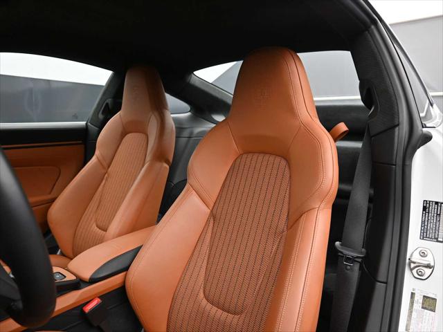 2024 Porsche 911 S/T