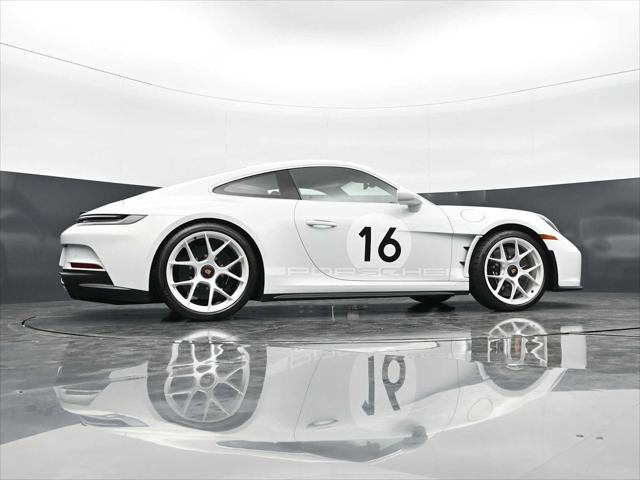 2024 Porsche 911 S/T