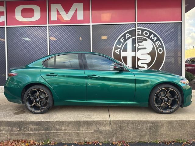2025 Alfa Romeo Giulia GIULIA INTENSA AWD
