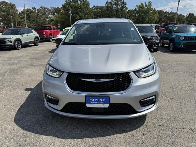 2024 Chrysler Pacifica Touring L 2024 Chrysler Pacifica Touring L