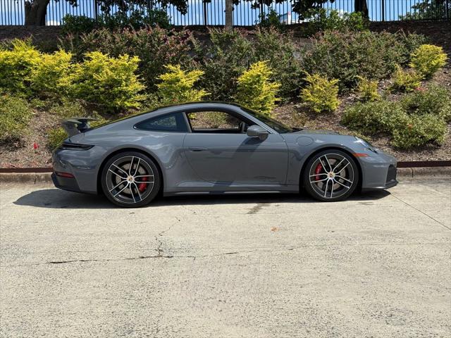 2026 Porsche 911 Carrera 4 GTS 2026 Porsche 911 Carrera 4 GTS