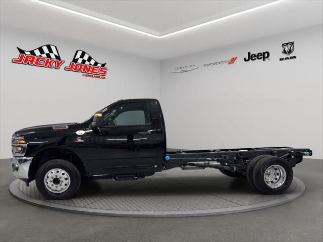 2025 RAM 3500 Chassis Tradesman