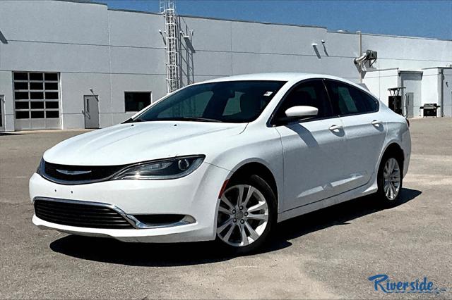 2017 Chrysler 200 Limited Platinum