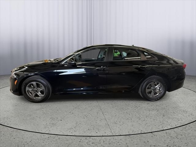 2023 Kia K5 LXS 2023 Kia K5 LXS