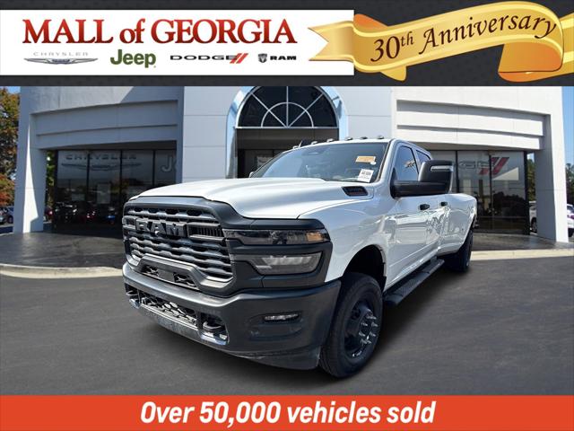 2025 RAM 3500 Tradesman Crew Cab 4x4 8 Box
