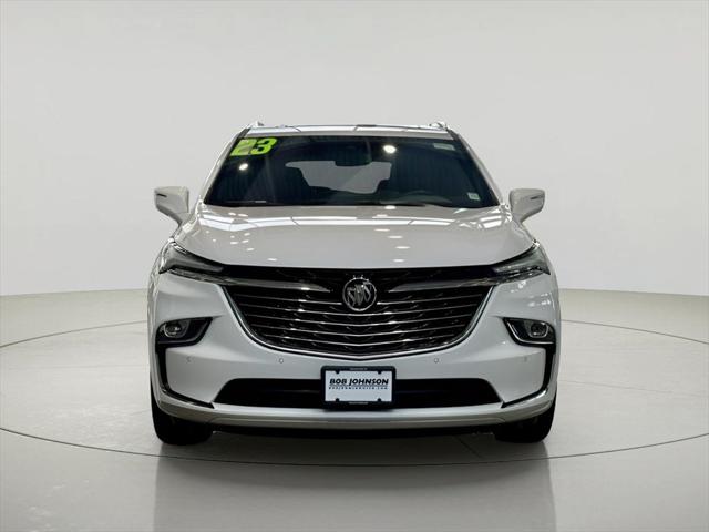 2023 Buick Enclave Essence AWD