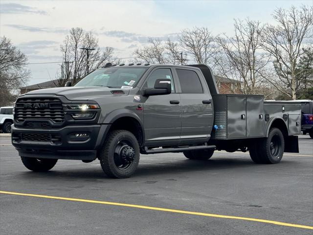 2026 RAM Ram 5500 Chassis Cab RAM 5500 TRADESMAN CHASSIS CREW CAB 4X4 84 CA
