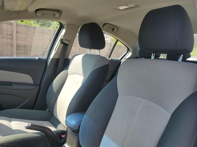 Used 2011 Chevrolet Cruze For Sale in Waterford Twp, MI