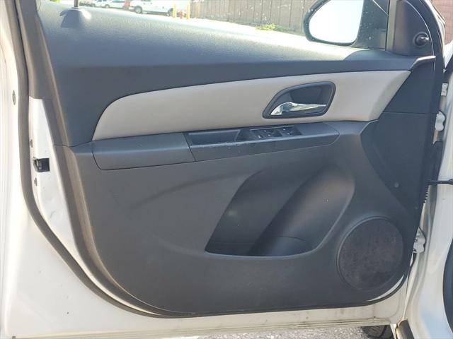 Used 2011 Chevrolet Cruze For Sale in Waterford Twp, MI