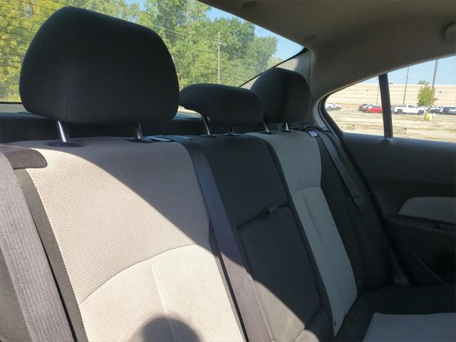 Used 2011 Chevrolet Cruze For Sale in Waterford Twp, MI