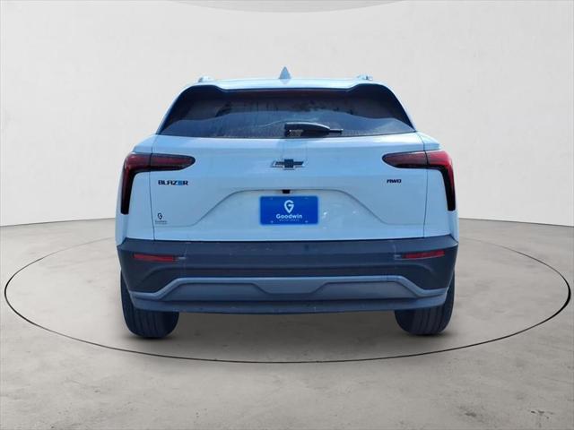 2025 Chevrolet V Blazer eAWD LT