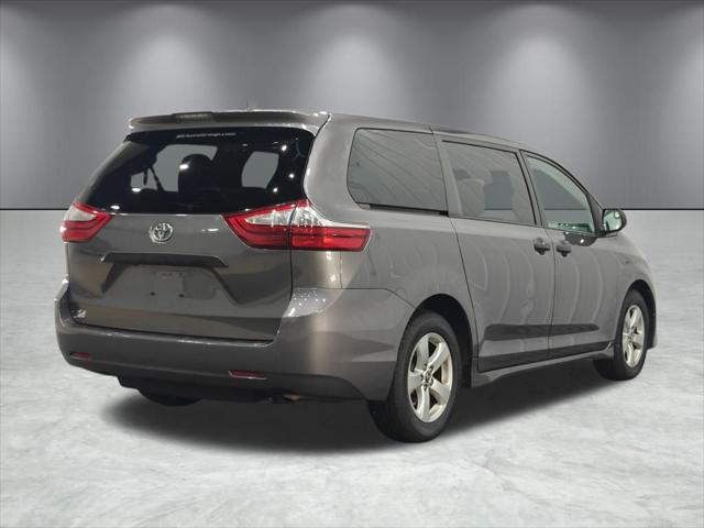 2019 Toyota Sienna L 7 Passenger
