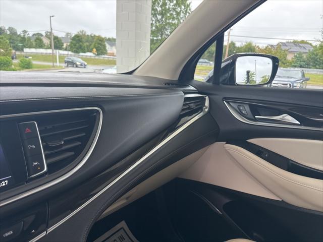 2022 Buick Enclave AWD Essence