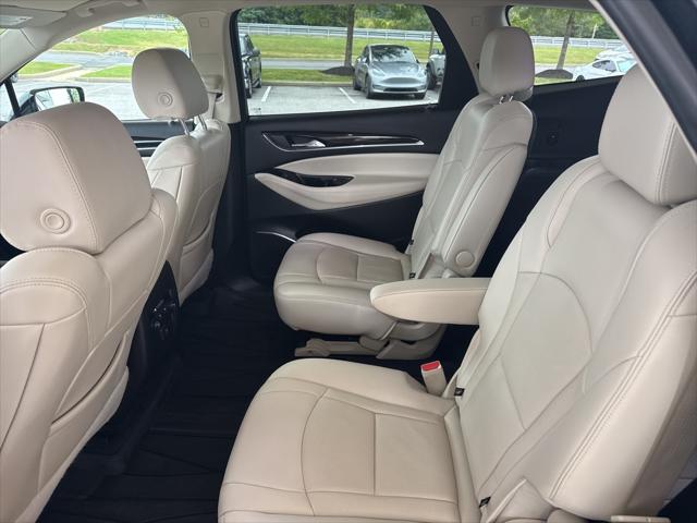 2022 Buick Enclave AWD Essence
