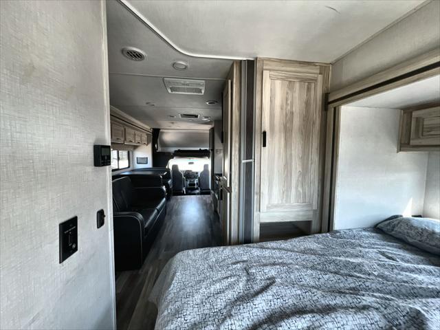 2024 Ford E-450 Cutaway 2550DSLE