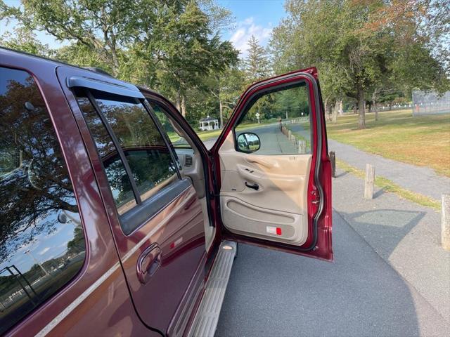 2001 Ford Expedition Eddie Bauer