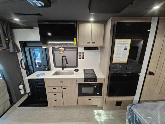 2026 Mercedes-Benz Sprinter 4500 Chassis Standard Roof 4-Cyl Diesel HO