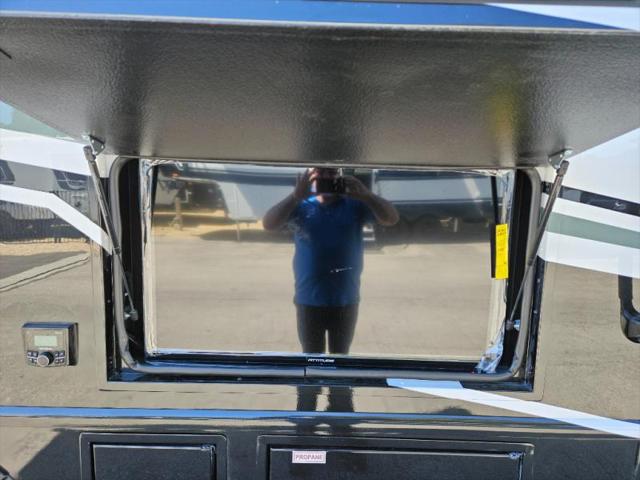 2026 Mercedes-Benz Sprinter 4500 Chassis Standard Roof 4-Cyl Diesel HO