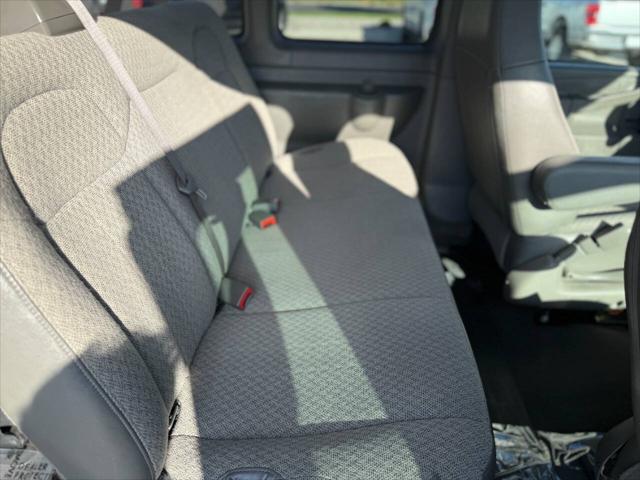 2023 Chevrolet Express Passenger RWD 3500 Extended Wheelbase LS