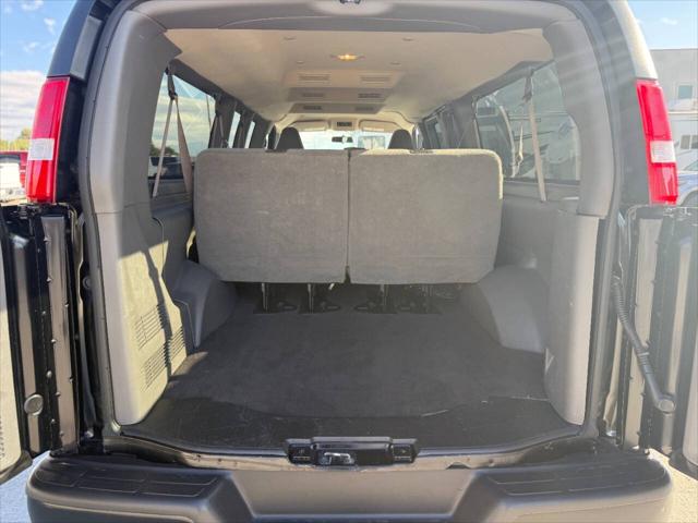 2023 Chevrolet Express Passenger RWD 3500 Extended Wheelbase LS