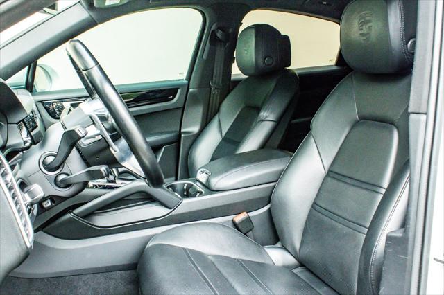 2021 Porsche Cayenne Base