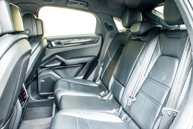2021 Porsche Cayenne Base