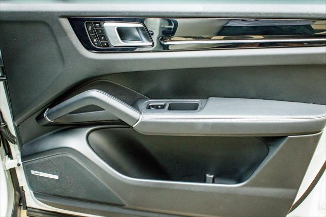 2021 Porsche Cayenne Base