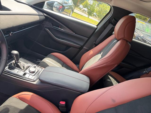 2025 Mazda CX-30 2.5 Carbon Turbo
