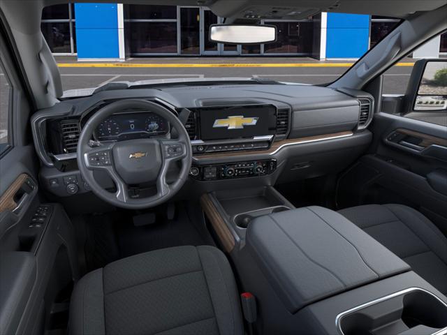2025 Chevrolet Silverado 2500HD 4WD Crew Cab Standard Bed LT