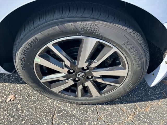 2025 Nissan Versa 1.6 SV
