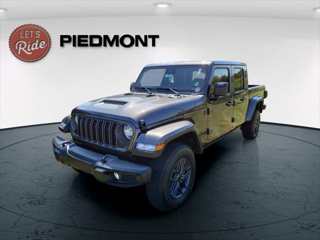 2025 Jeep Gladiator GLADIATOR SPORT S 4X4 2025 Jeep Gladiator GLADIATOR SPORT S 4X4