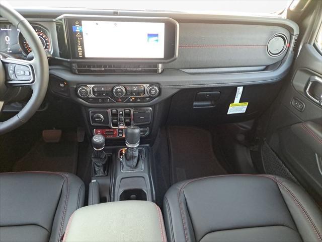 2025 Jeep Gladiator GLADIATOR RUBICON X 4X4