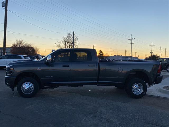 2025 RAM Ram 3500 RAM 3500 LARAMIE CREW CAB 4X4 8 BOX 2025 RAM Ram 3500 RAM 3500 LARAMIE CREW CAB 4X4 8 BOX