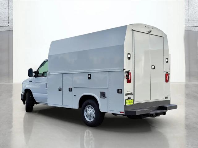 2025 Ford E-350 Cutaway E-Series Cutaway