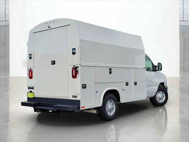 2025 Ford E-350 Cutaway E-Series Cutaway