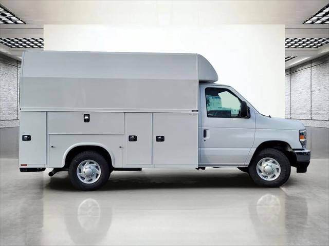 2025 Ford E-350 Cutaway E-Series Cutaway