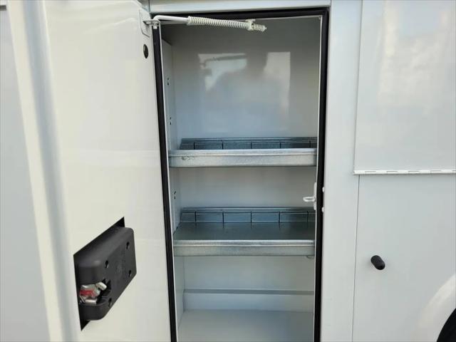 2025 Ford E-350 Cutaway E-Series Cutaway