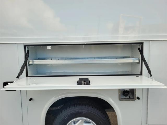 2025 Ford E-350 Cutaway E-Series Cutaway