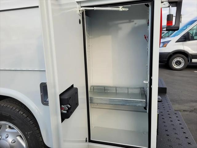 2025 Ford E-350 Cutaway E-Series Cutaway