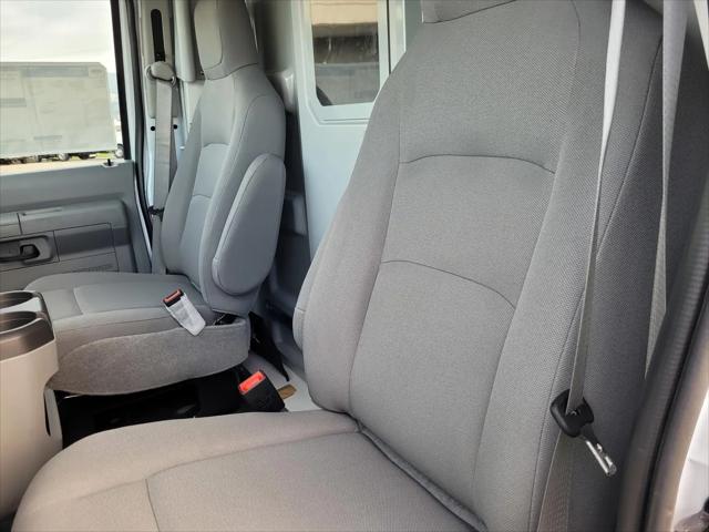 2025 Ford E-350 Cutaway E-Series Cutaway