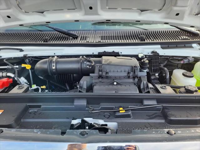 2025 Ford E-350 Cutaway E-Series Cutaway